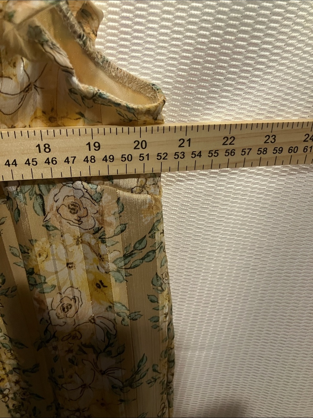 Absolutely Famous Yellow Floral Tie-Neck Ruffle Sleeve Blouse - Picture 3 of 9
